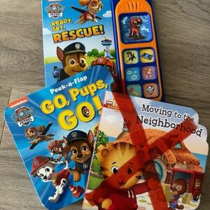 Paw Patrol Rescue and Adventure Book Set - Blue and Red